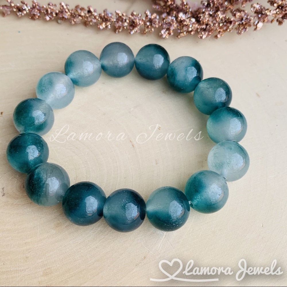 Green Gemstone Beaded stretchy bracelet